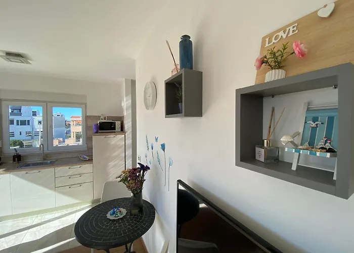 Natalie Ζαντάρ